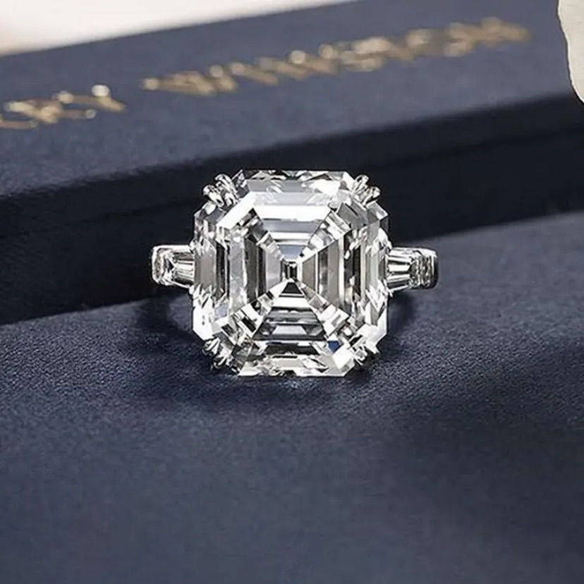 - - 9.25 Sterling Silver Ring With Asscher Cut Size 9 1/2